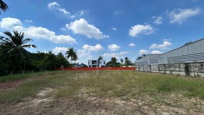 ขาย - บ้านเดี่ยว พร้อมที่ดิน 1-2-52.4 ไร่ ติดถนนเพชรเกษม หนองโพ ราชบุรี, ราชบุรี