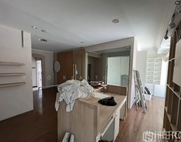 For Rent - For Rent Bangkok Retail Space Sukhumvit Watthana BTS Thong Lo BRE26284, Bangkok