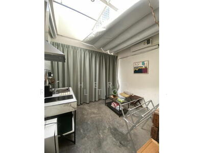 ขาย - ขายอาคารพาณิชย์ กรุงเทพฯ สุขุมวิท ใกล้ BTS พระโขนง เขตวัฒนา BRE18489, กรุงเทพ