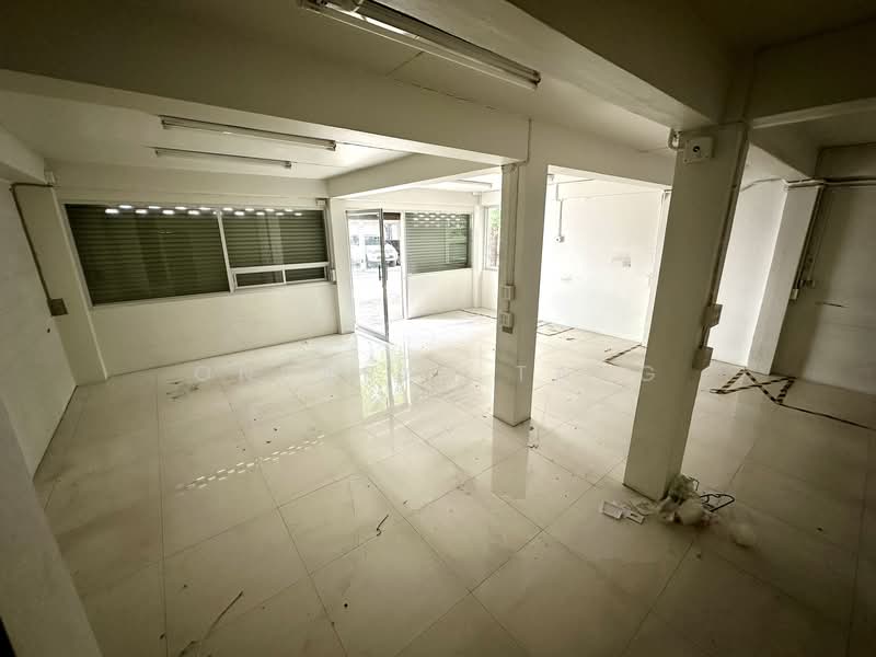 ให้เช่าโกดังพร้อมสำนักงาน ใกล้สาทร ถ.จันทน์ เจริญราษฎร์ พระราม3, Bangkok, จันทน์, Thung Wat Don, Sathon, Bangkok, , 464 sqm, Warehouse/Factory For Rent, by Onrarat Tangyuphuwadon, 500056868 - DDproperty.com