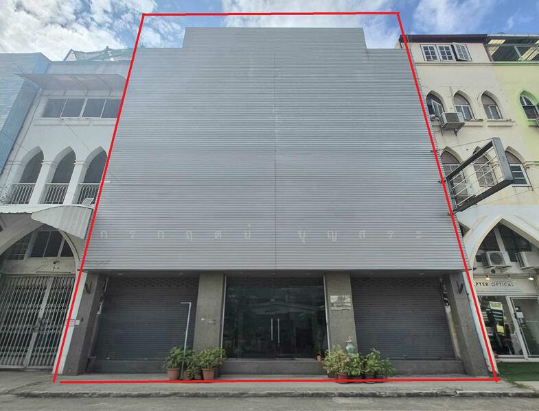 ขาย - ตึก 4 ชั้น 3 คูหา ( ติดกัน ) ซอยเพชรเกษม 84, กรุงเทพ