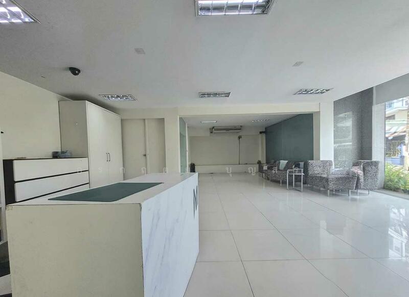 ขาย - ตึก 4 ชั้น 3 คูหา ( ติดกัน ) ซอยเพชรเกษม 84, กรุงเทพ