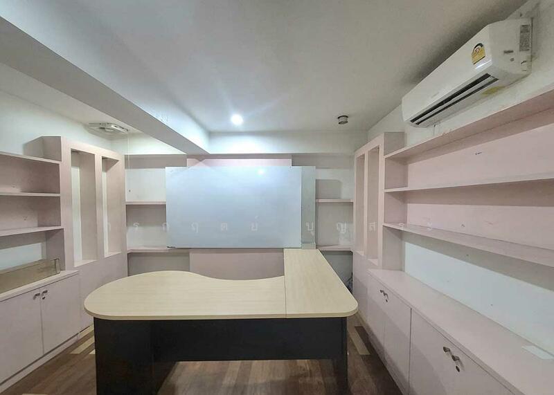 ขาย - ตึก 4 ชั้น 3 คูหา ( ติดกัน ) ซอยเพชรเกษม 84, กรุงเทพ