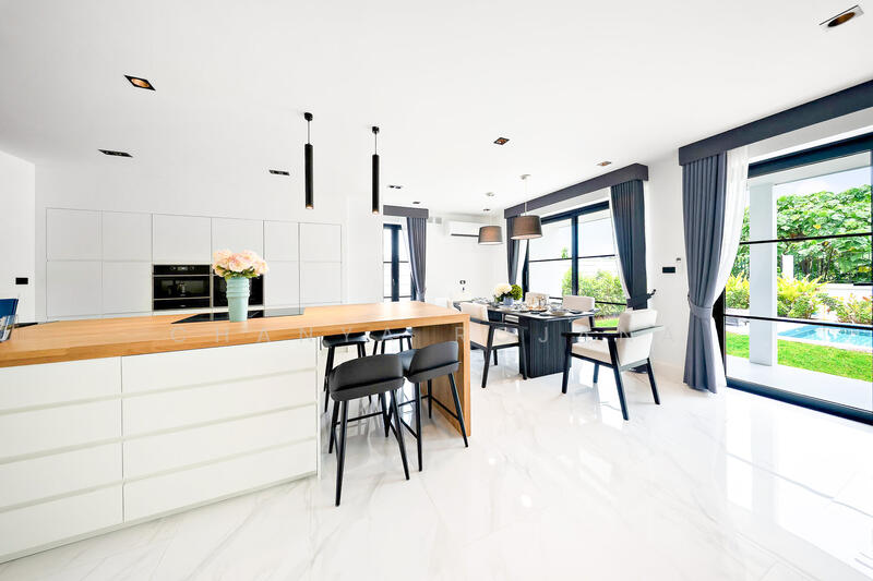 For Sale - Highgrove Villas, Chon Buri (Pattaya)