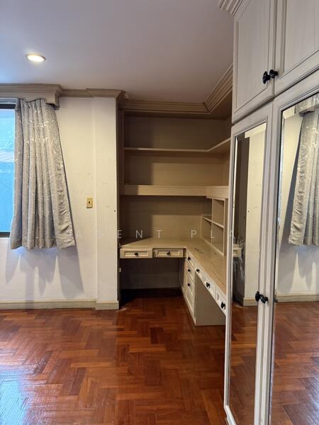 ให้เช่า - Commercial building for rent in Town in Town (SPSAD3713), กรุงเทพ