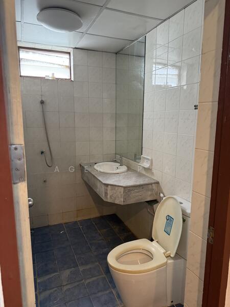 ให้เช่า - Commercial building for rent in Town in Town (SPSAD3713), กรุงเทพ