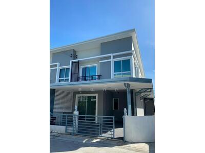 ขาย - หลังมุม หายาก! จอดรถนอกรั้วบ้านได้เพิ่มสองคัน!! ทาวน์โฮม นิรันดร์ วิลล์ 59 (Nirun Ville 59) 24 ตร.ว., สมุทรปราการ