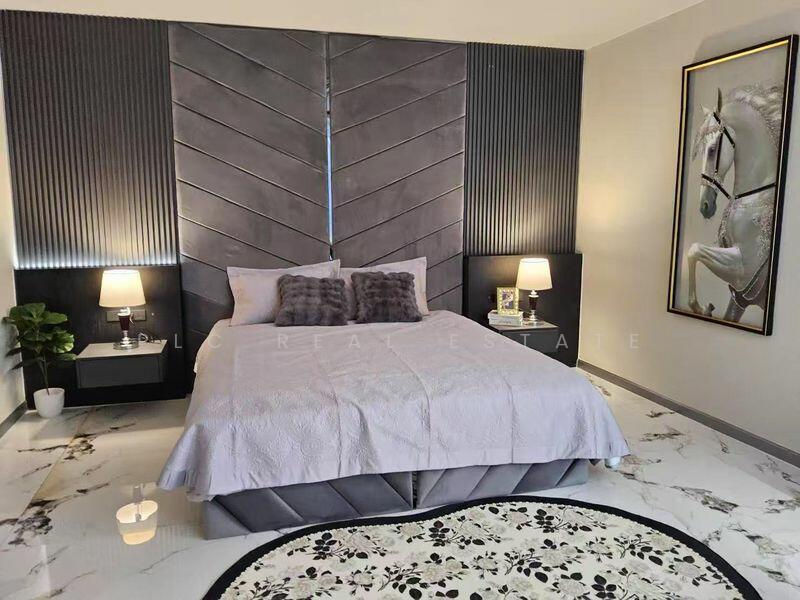 For Sale - Pool Villa 5 Bedrooms in Jomtien, Chon Buri (Pattaya)