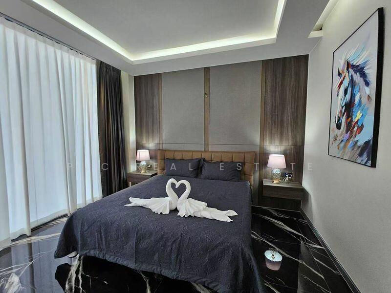 For Sale - Pool Villa 5 Bedrooms in Jomtien, Chon Buri (Pattaya)