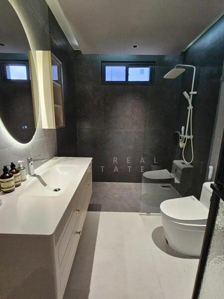 For Sale - Pool Villa 5 Bedrooms in Jomtien, Chon Buri (Pattaya)