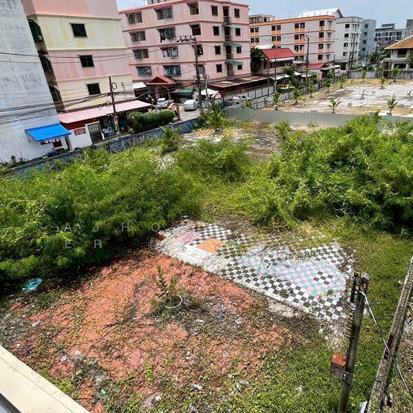 ขาย - ที่ดินปากซอยนวมินทร์69 ขนาด200 ตรว. แปลงมุม ติดถนน2ด้าน, กรุงเทพ