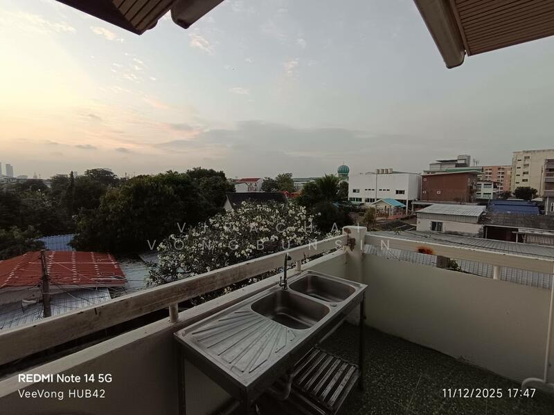 For Rent - HUB42 Family Suites แต่งครบ อยู่สบาย ใกล้สถานี เพียง 5990บาท/เดือน, Bangkok