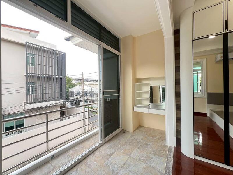 ให้เช่า - บ้านเดี่ยว สุขุมวิท ปรีดีพนมยงค์ 14, กรุงเทพ