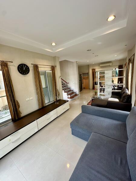 ให้เช่า - The Centro Sukhumvit 113 : เดอะ เซนโทร สุขุมวิท 113, สมุทรปราการ