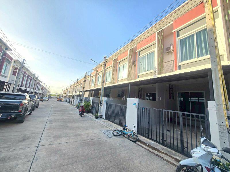 ให้เช่า - ให้เช่าทาวน์โฮม ม.เดอะพีค มาบยางพร ระยอง, ระยอง