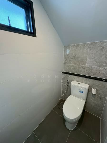 Burasiri Pattanakarn, Bangkok, New Pattanakarn Road, Prawet, Bangkok, 4 Bedrooms, 250 sqm, Single Detached House For Rent, by Connex Property, 500058834 - DDproperty.com