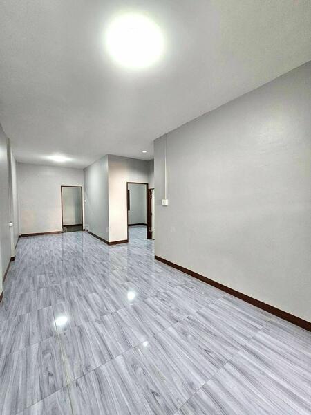 ให้เช่า - ให้เช่าทาวน์โฮม ม.จันทนาธานี หนองขาม เครือสหพัฒน์ ศรีราชา, ชลบุรี