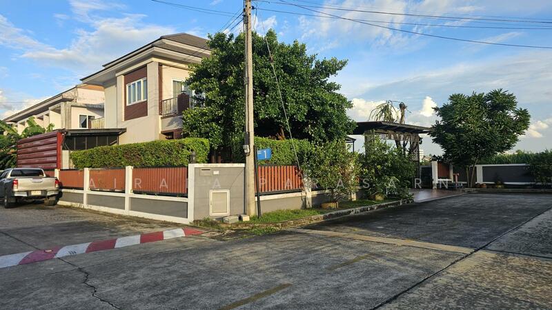 ขาย - Suetrong Cozy Townhome The Peak Rangsit - Klong6 : ซื่อตรง โคซี่ ทาวน์โฮม เดอะ พีค รังสิต คลอง 6, ปทุมธานี