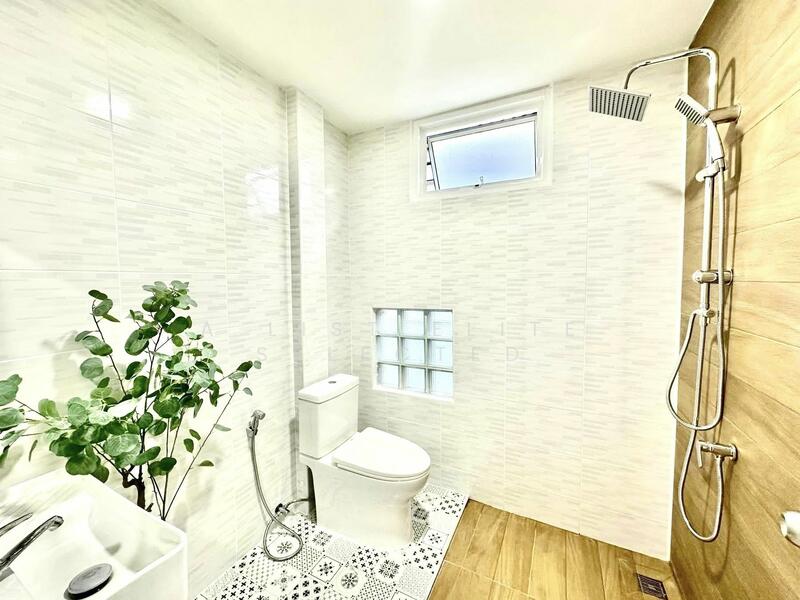 ขาย - บ้านเดี่ยวซอยเขาตาโล, ชลบุรี