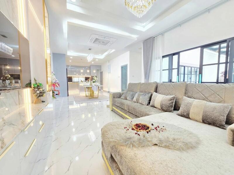 หมู่บ้านอิมเพรส ซอยสยามคันที่คลับ พรประภานิมิตร 19, ชลบุรี, บางละมุง, บางละมุง, ชลบุรี, 380 ตร.ม., วิลล่า ขาย, โดย A LIST ELITE SELECTED, 500059137 - DDproperty.com