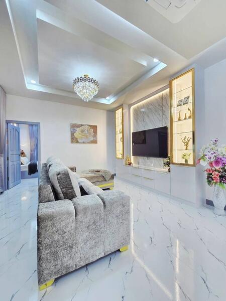 หมู่บ้านอิมเพรส ซอยสยามคันที่คลับ พรประภานิมิตร 19, ชลบุรี, บางละมุง, บางละมุง, ชลบุรี, 380 ตร.ม., วิลล่า ขาย, โดย A LIST ELITE SELECTED, 500059137 - DDproperty.com