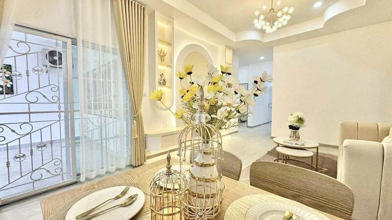 For Sale - หมู่บ้านรวิพรโกลเด้นฮิลล์ เขาตาโล, Chon Buri (Pattaya)