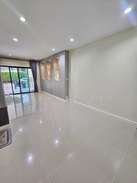 For Sale - Patio Srinakarin-Rama 9, Bangkok