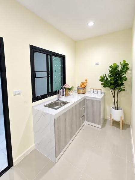 Patio Srinakarin-Rama 9, Bangkok, Krungthep Kreetha Road, Hua Mak, Bang Kapi, Bangkok, 4 Bedrooms, 190 sqm, Townhouse For Sale, by Thananthorn Wongvarnkaseam, 500059152 - DDproperty.com