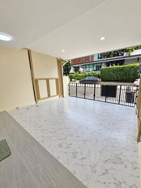 Patio Srinakarin-Rama 9, Bangkok, Krungthep Kreetha Road, Hua Mak, Bang Kapi, Bangkok, 4 Bedrooms, 190 sqm, Townhouse For Sale, by Thananthorn Wongvarnkaseam, 500059152 - DDproperty.com