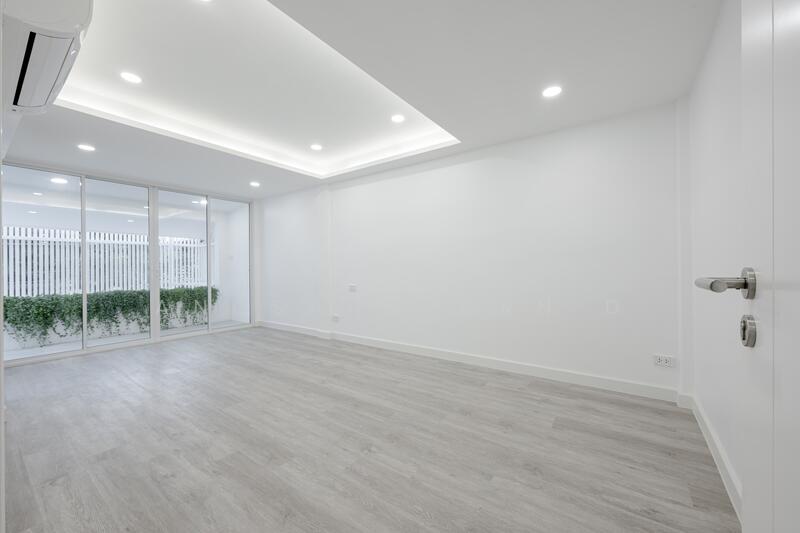 For Sale - Khlongtan Nivet, Bangkok