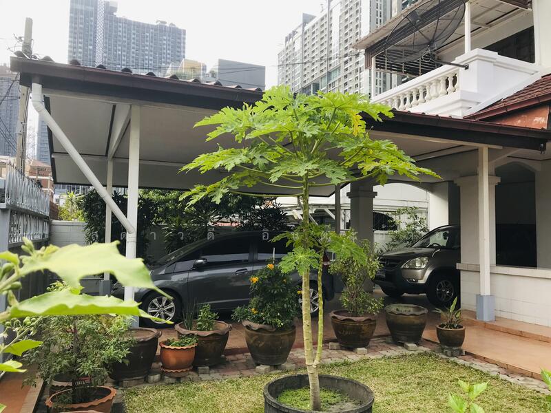 ขาย - ลาดพร้าว, กรุงเทพ