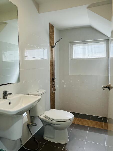 ขาย - พลีโน่ ทาวน์ สุขุมวิท-เทพารักษ์(ซ.จงศิริ)แต่งเป็นล้าน มีหลังเดียวติดถนนเมนใหญ่ใกล้ป้อมยาม, สมุทรปราการ