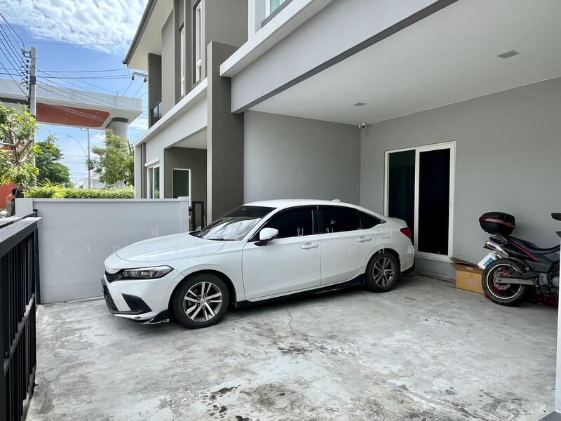 ขาย - พลีโน่ ทาวน์ สุขุมวิท-เทพารักษ์(ซ.จงศิริ)แต่งเป็นล้าน มีหลังเดียวติดถนนเมนใหญ่ใกล้ป้อมยาม, สมุทรปราการ