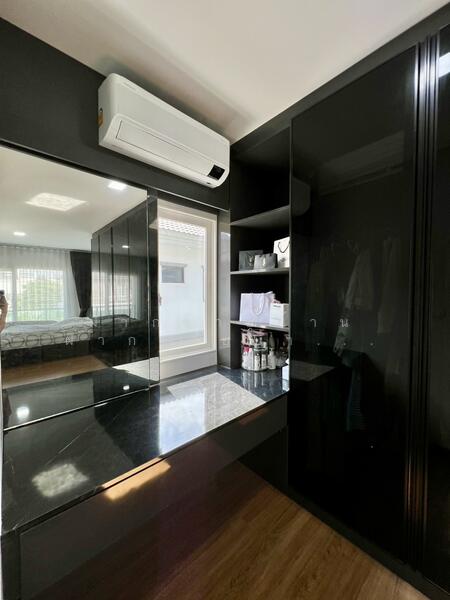 ขาย - พลีโน่ ทาวน์ สุขุมวิท-เทพารักษ์(ซ.จงศิริ)แต่งเป็นล้าน มีหลังเดียวติดถนนเมนใหญ่ใกล้ป้อมยาม, สมุทรปราการ