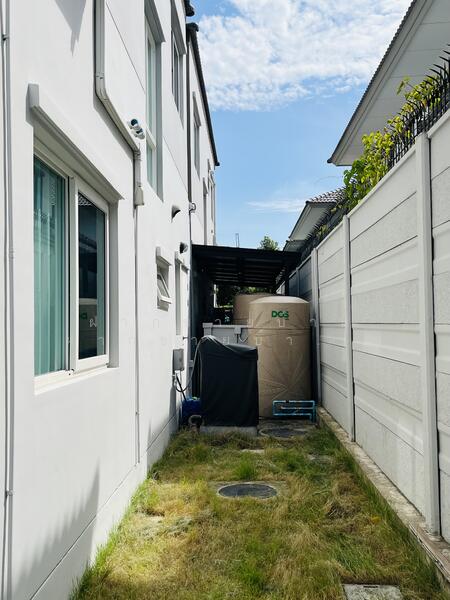 ขาย - พลีโน่ ทาวน์ สุขุมวิท-เทพารักษ์(ซ.จงศิริ)แต่งเป็นล้าน มีหลังเดียวติดถนนเมนใหญ่ใกล้ป้อมยาม, สมุทรปราการ