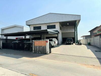 ขาย - โกดังพร้อมที่ดินศรีราชา ชลบุรี, ชลบุรี