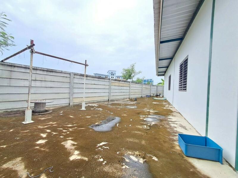 For Sale - โกดังพร้อมที่ดินศรีราชา ชลบุรี, Chon Buri (Pattaya)