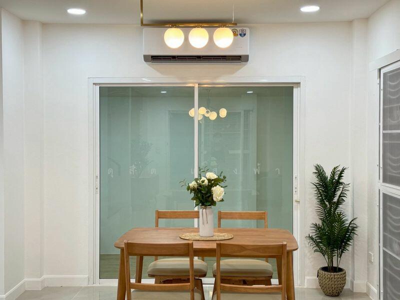 For Sale - ขายทาวน์โฮม แปลงมุม ม.เดอะเซ็นทรัล2 หนองยายบู่ ศรีราชา, Chon Buri (Pattaya)