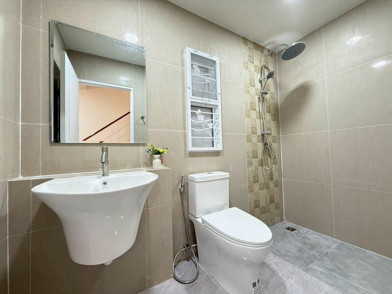 For Sale - ขายทาวน์โฮม แปลงมุม ม.เดอะเซ็นทรัล2 หนองยายบู่ ศรีราชา, Chon Buri (Pattaya)