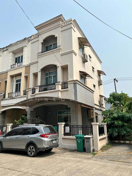 For Rent - 3-BR Townhouse, Bangkok