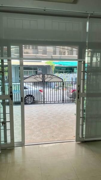 For Rent - 3-BR Townhouse, Bangkok