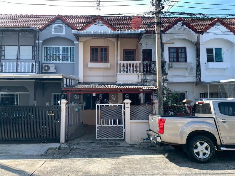 ขาย - ทาวน์เฮ้าส์ 2 ชั้น 16 ตร.ว. ทาวน์เฮ้าส์ ซอยลาดพร้าว41 แยก3, กรุงเทพ