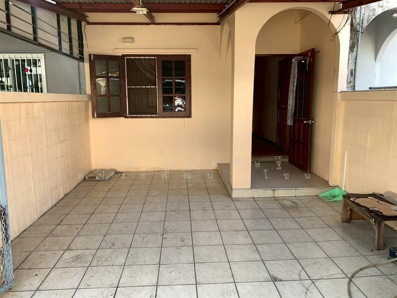 ขาย - ทาวน์เฮ้าส์ 2 ชั้น 16 ตร.ว. ทาวน์เฮ้าส์ ซอยลาดพร้าว41 แยก3, กรุงเทพ