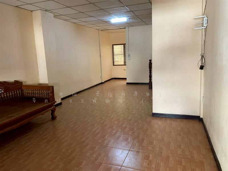 ขาย - ทาวน์เฮ้าส์ 2 ชั้น 16 ตร.ว. ทาวน์เฮ้าส์ ซอยลาดพร้าว41 แยก3, กรุงเทพ