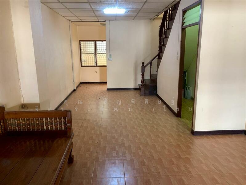 ขาย - ทาวน์เฮ้าส์ 2 ชั้น 16 ตร.ว. ทาวน์เฮ้าส์ ซอยลาดพร้าว41 แยก3, กรุงเทพ