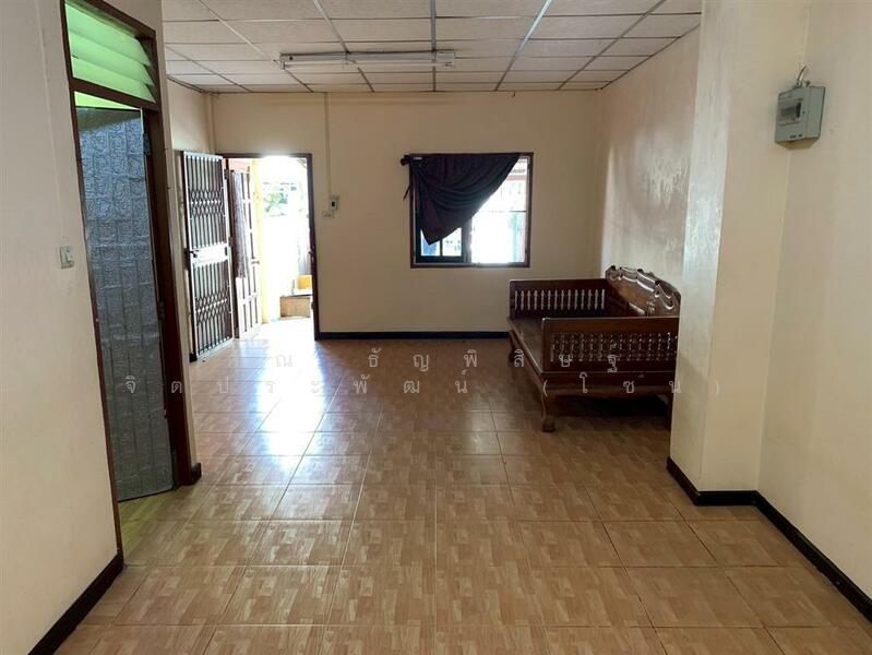 ขาย - ทาวน์เฮ้าส์ 2 ชั้น 16 ตร.ว. ทาวน์เฮ้าส์ ซอยลาดพร้าว41 แยก3, กรุงเทพ