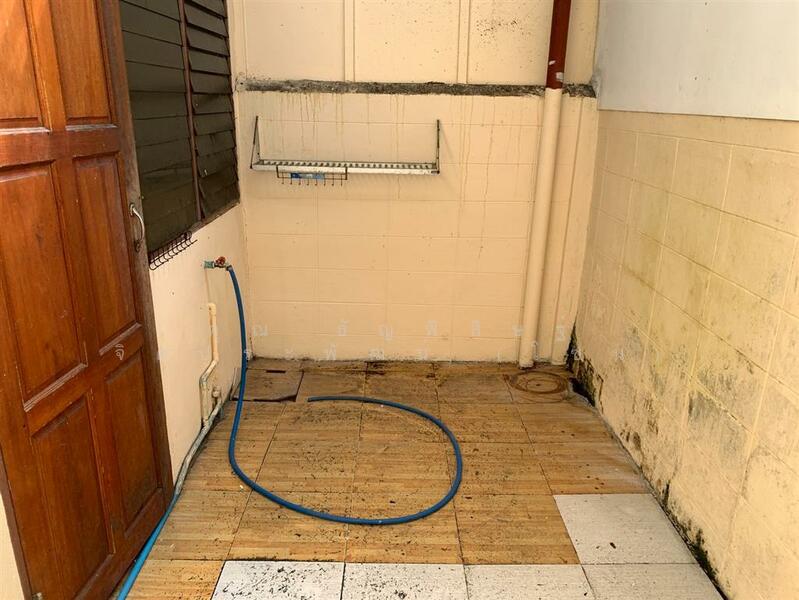 ขาย - ทาวน์เฮ้าส์ 2 ชั้น 16 ตร.ว. ทาวน์เฮ้าส์ ซอยลาดพร้าว41 แยก3, กรุงเทพ