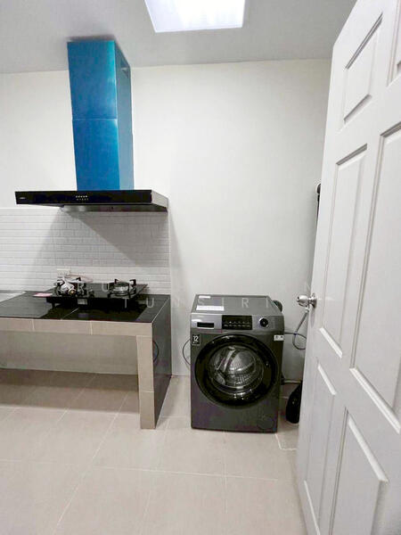 For Rent - ทาวน์เฮ้าส์ให้เช่าเดือนละ 19,000 บาท ใกล้โฮมโปรสันทรายเพียง 5 นาที No.11H580, Chiang Mai