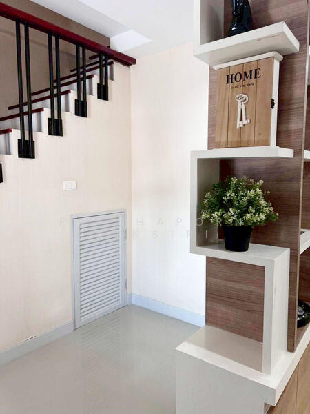 For Rent - ทาวน์เฮ้าส์ให้เช่าเดือนละ 19,000 บาท ใกล้โฮมโปรสันทรายเพียง 5 นาที No.11H580, Chiang Mai