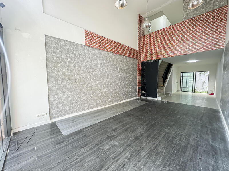 ให้เช่า - ให้เช่า อาคารพาณิชย์ (ห้องริม) 3.5 ชั้น สิริ อเวนิว เพชรเกษม 81 ( Siri avenue phetkasem 81 ), กรุงเทพ